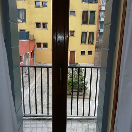 Il Veliero Romantico Oda ve Kahvaltı Venedik